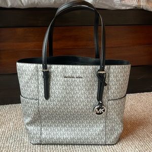 NWOT Michael Kors silver and black tote bag/purse!